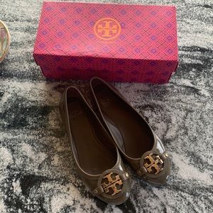 Tory Burch flat